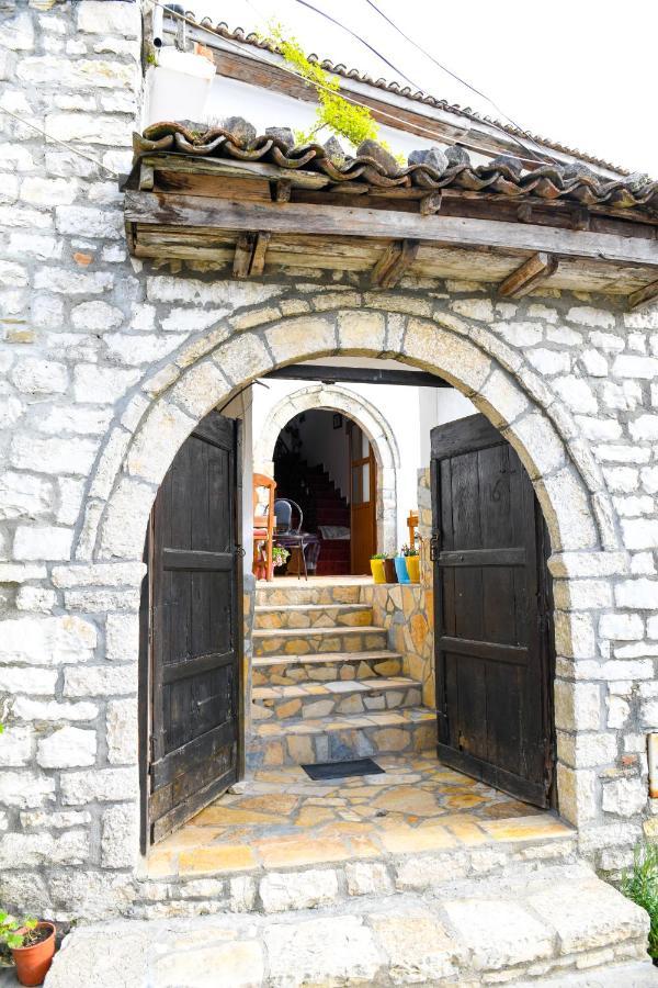 בראט Guest House Luli מראה חיצוני תמונה