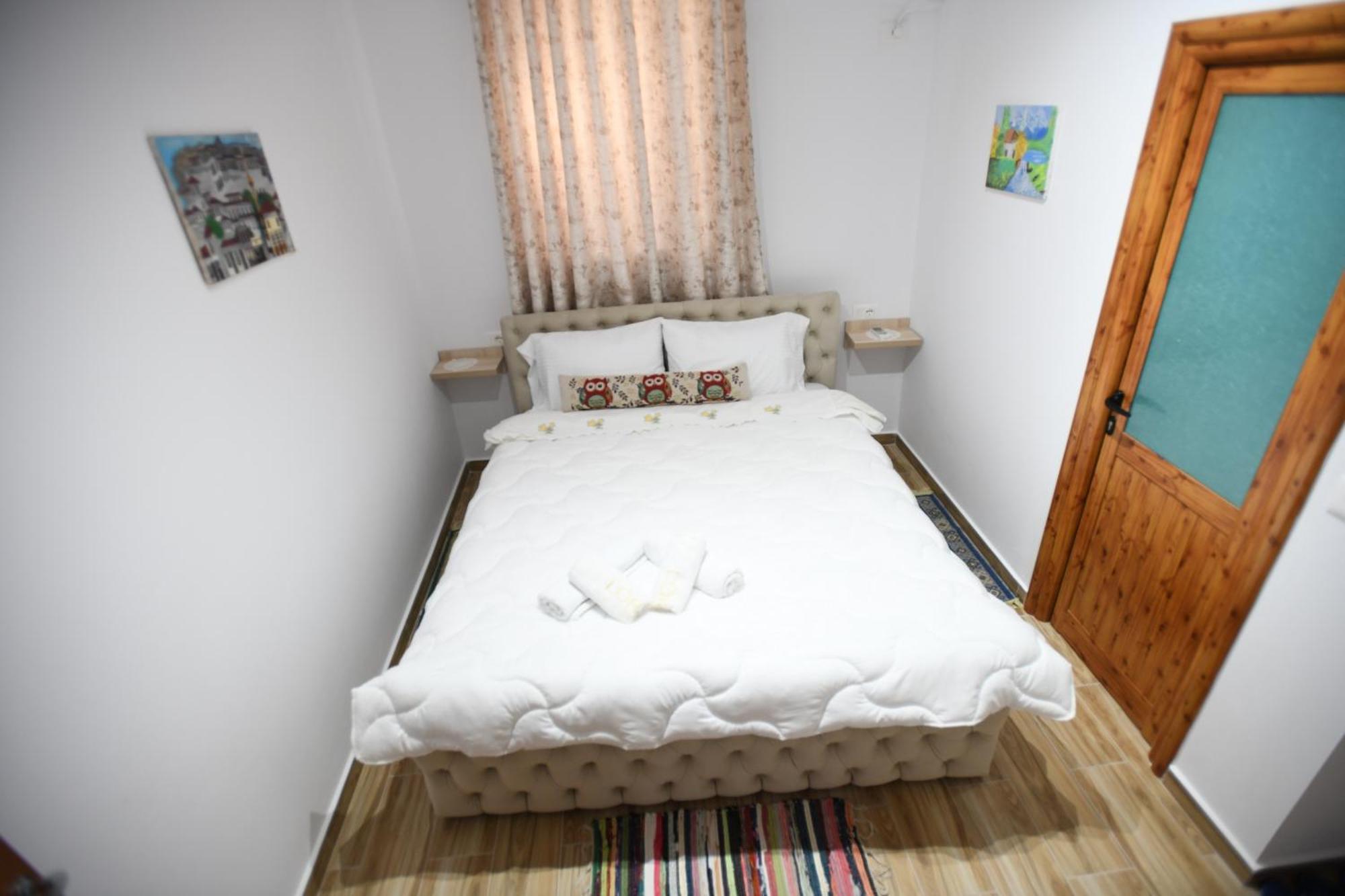 בראט Guest House Luli מראה חיצוני תמונה